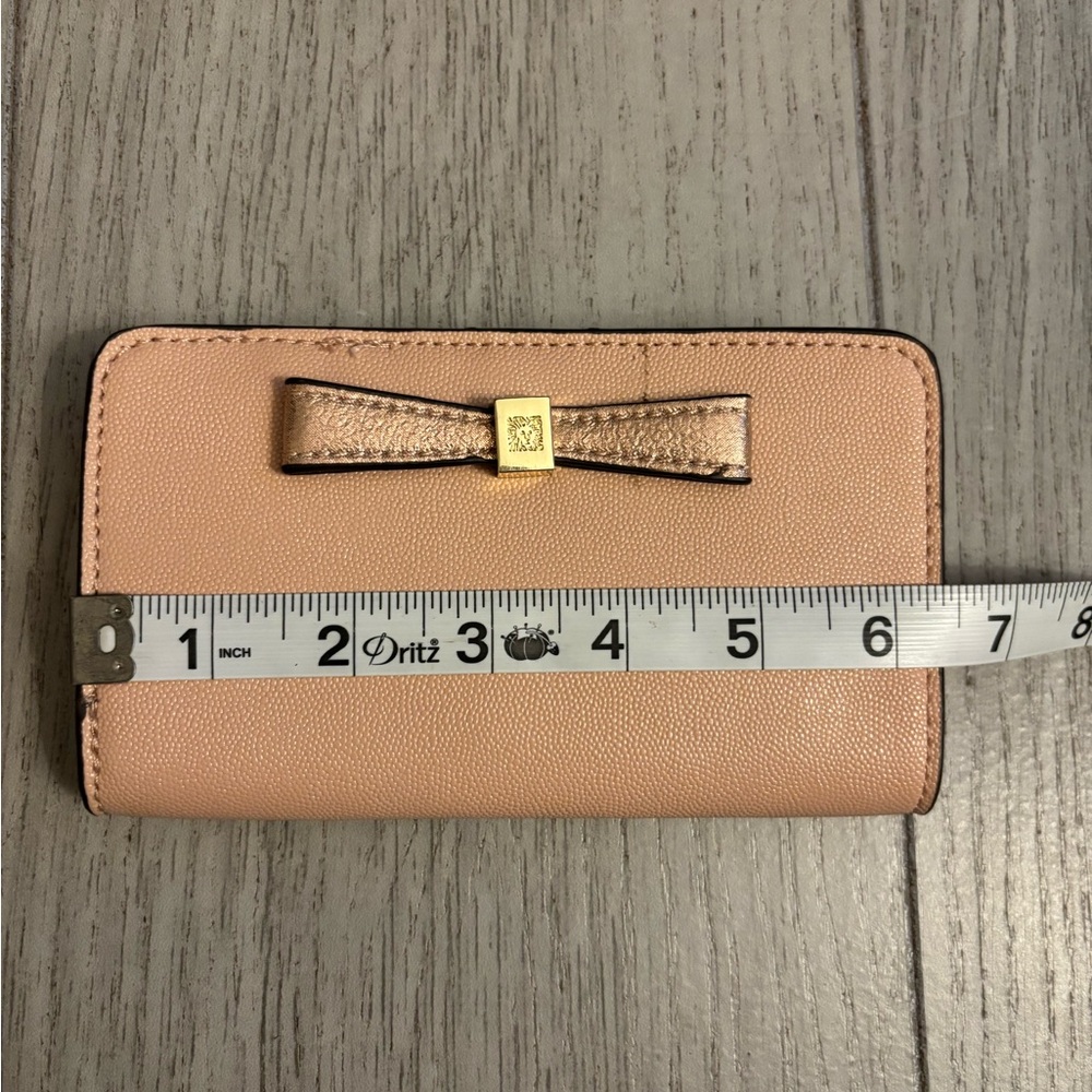 Anne Klein Peach Pink & Gold Bow Accent Cellphone Wallet - Picture 11 of 13
